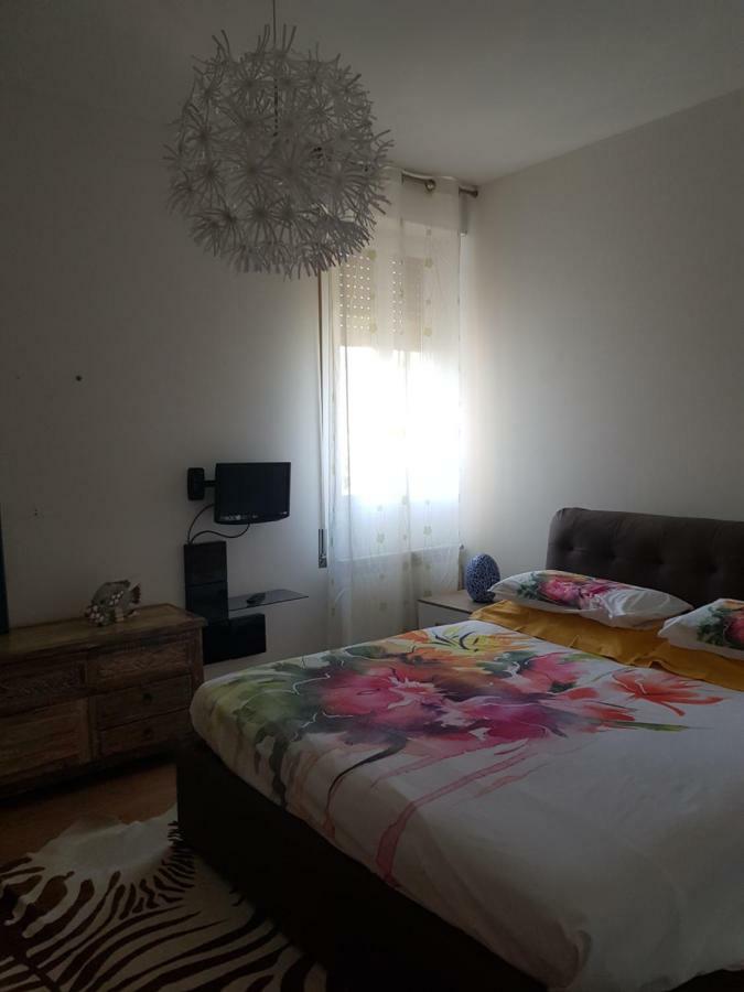 Ferienwohnung Romantica Fuga Con Vista Panoramica Sulla Citta Di Savona Exterior foto